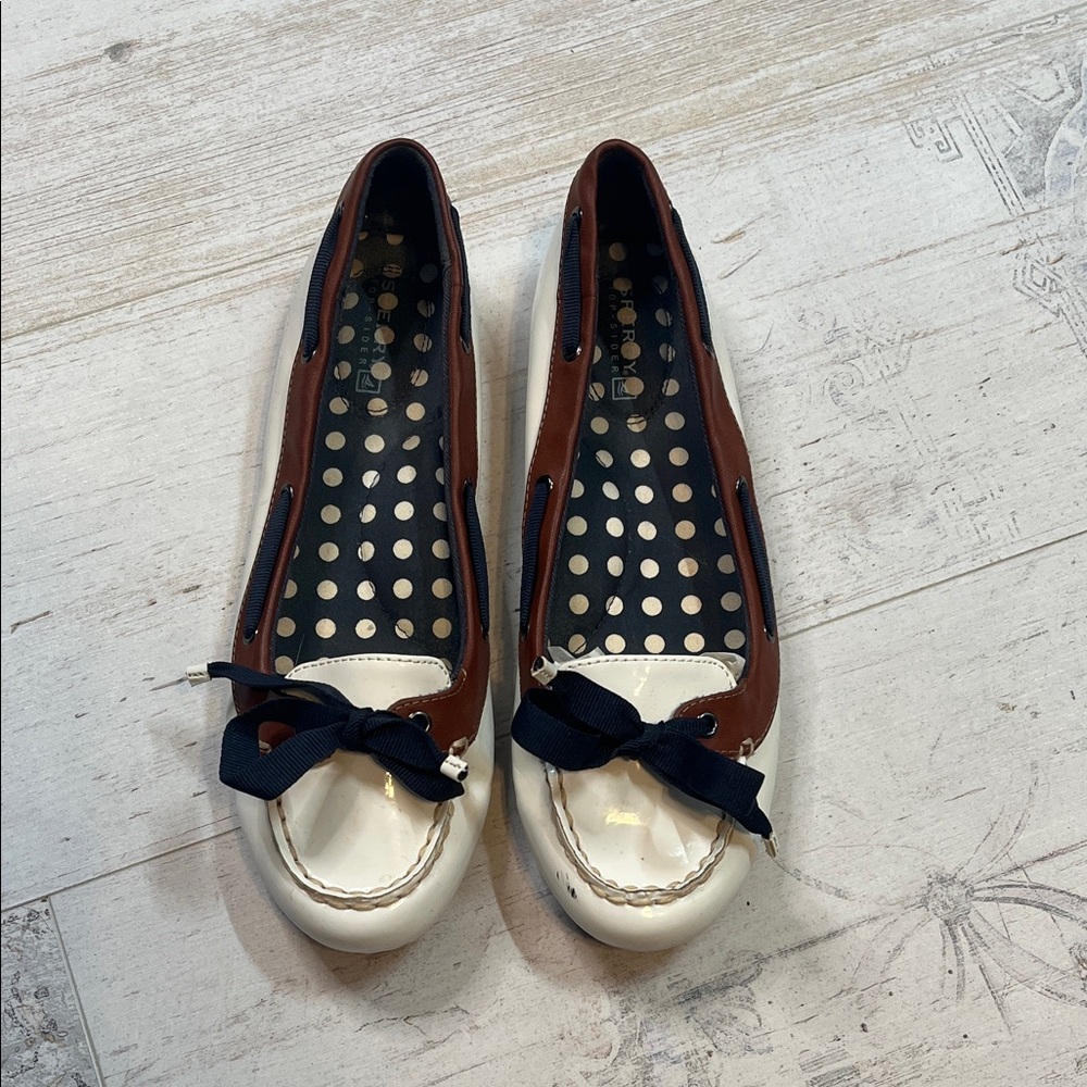 Sperry Top Sider White Patent and Brown Loafers Size 7